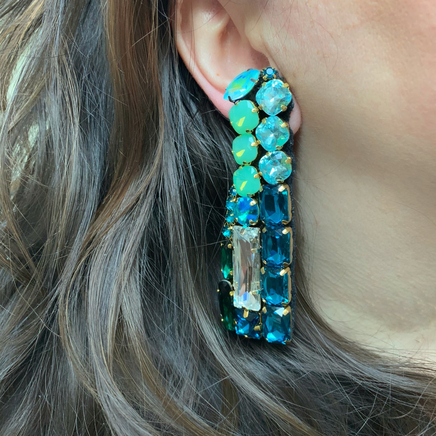 Monroe earrings opal
