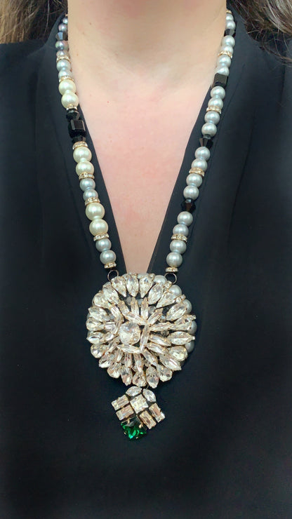 Nicolette pearl necklace with crystal pendant